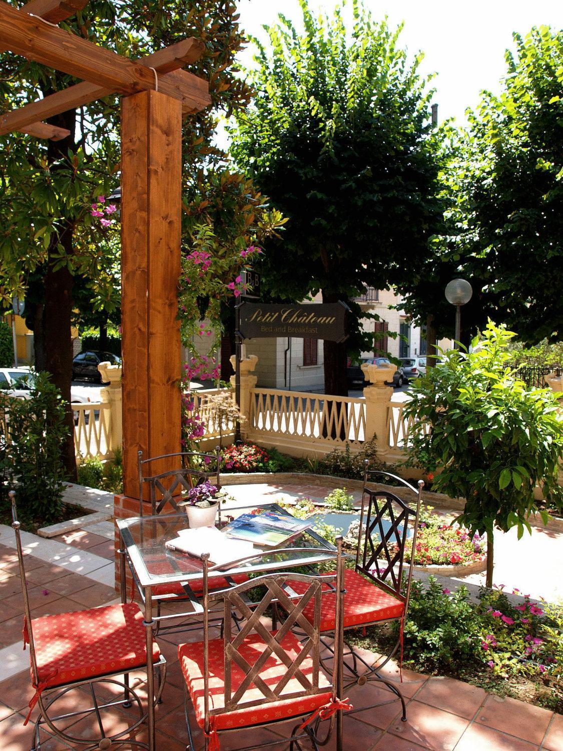 Petit Chateau Montecatini Terme Exterior foto